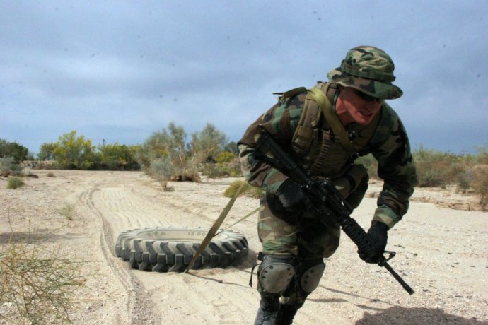 冒死偷拍:海豹突击队生死训练(组图)