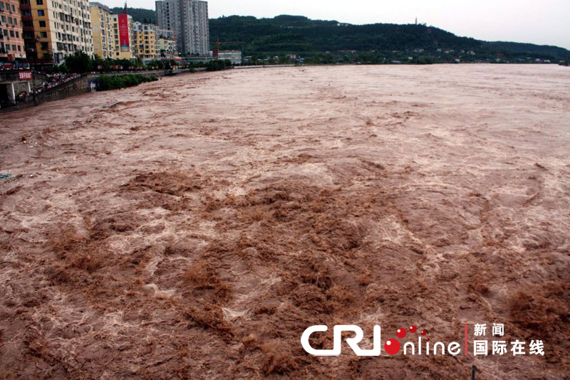 四川巴中遭遇暴雨袭击 部分区域被淹(高清组图)