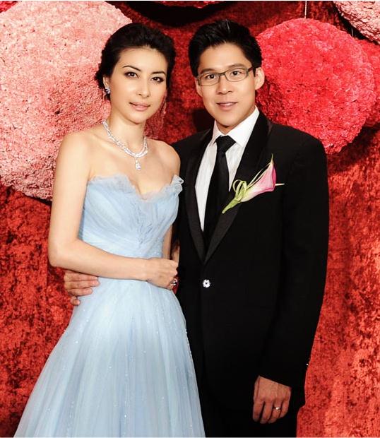 传晶刚婚姻亮红灯 男方与嫩模吴婷演"海战门"/图