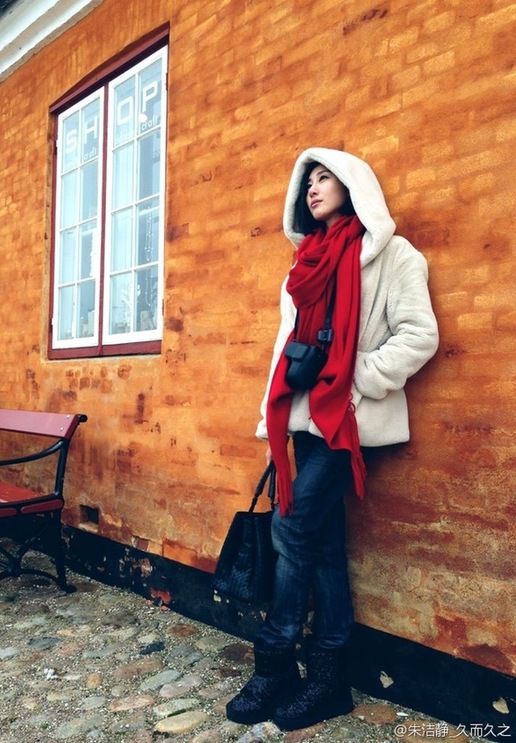 组图:35岁平安恋情曝光 女友朱洁静海量私照惊艳众人