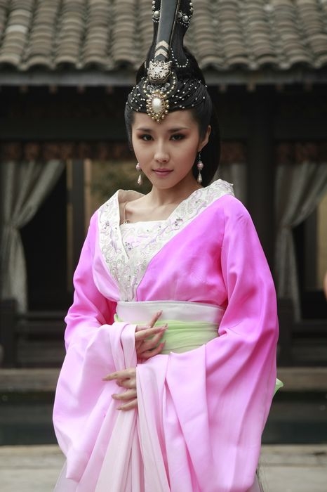 组图:美色难分高下 女主角vs女配角美貌大pk!