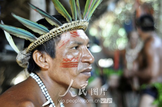 印第安人男子我們的a380飛機起飛後一路向西,經崑崙山北麓,過巴基斯坦